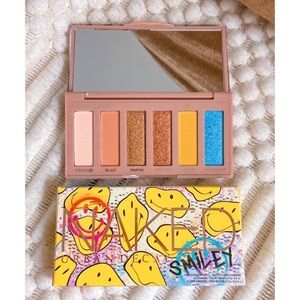 Exclusive Limited Edition Urban Decay SMILEY Mucho Happy Eyeshadow Pallet
